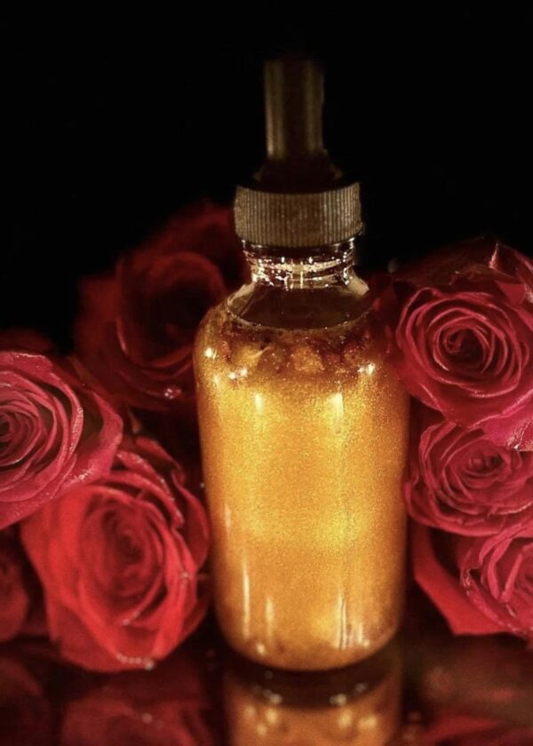 “Worship” Shimmering Body Oil